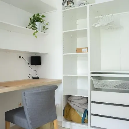 De Florigny Avec Parking Souterrain Et Terrasse Apartamento